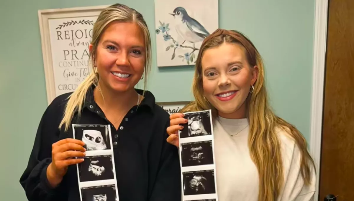 Egyszerre estek teherbe a legjobb barátnők: ami ezután történik, egyszerűen őrület - Videó