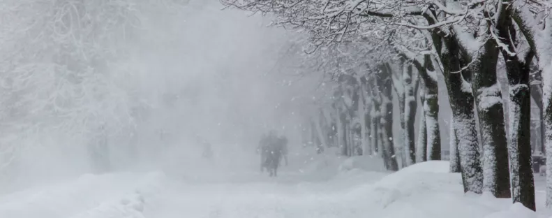 Hó, eső, viharos szél: 4 vármegyére frissítették a riasztást