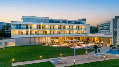 Hat szálloda, egy cél: döntőbe jutni a balatoni régióból!