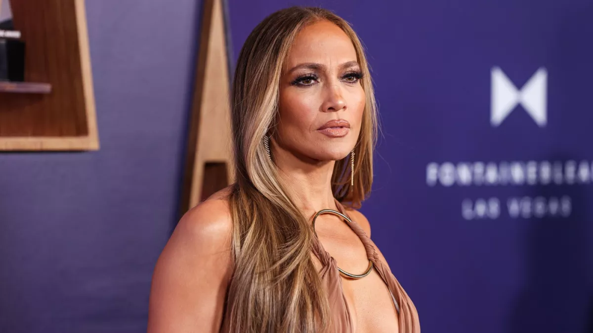 Eljegyzési gyűrű: J-Lo-n pusztul az internet - Nevetség tárgya a díva