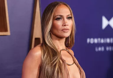 Eljegyzési gyűrű: J-Lo-n pusztul az internet - Nevetség tárgya a díva