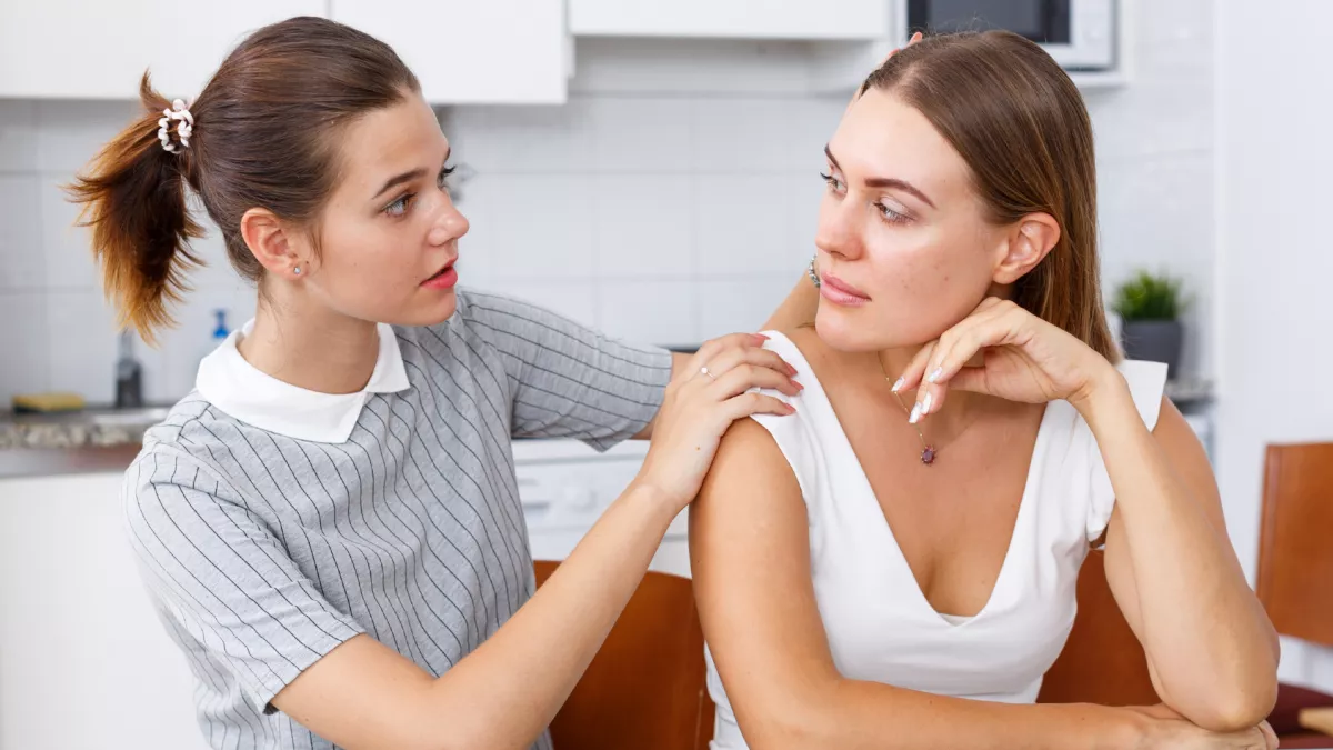 Akinek magas az EQ-ja, soha nem kezd beszélgetést ebben a 3 témában