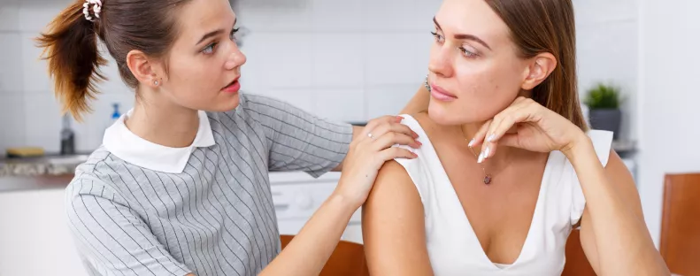 Akinek magas az EQ-ja, soha nem kezd beszélgetést ebben a 3 témában