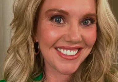 Képeken a szörnyű valóság: így néz ki az arcplasztikai után a 45 éves nő - Videó