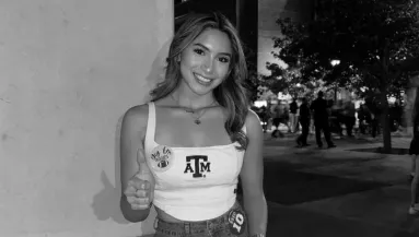 50 méterről zuhant a halálba a 19 éves diáklány: az anyja SMS-ei nem hatották meg a nyomozókat - Fotók