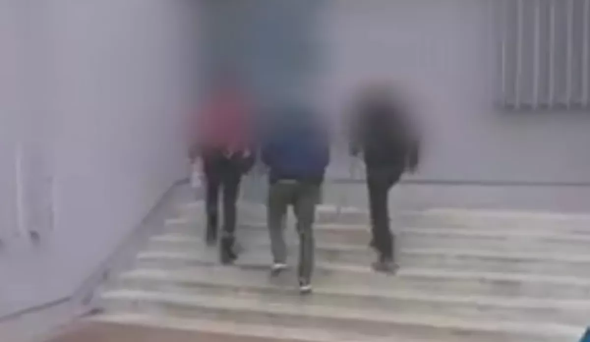 Elhagyta a hátizsákját az 54 éves veszprémi férfi: letartóztatták miatta - Videó