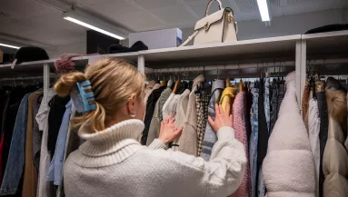 Undorító és veszélyes – 3 dolog, amit soha ne vegyél a turkálókban