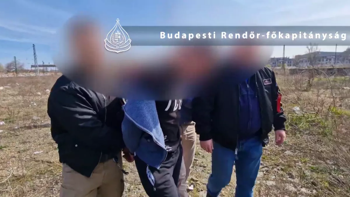 Egy éjszakára fogadta be a hajléktalant a józsefvárosi férfi az otthonába: belehalt - Videó