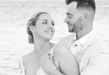 Otthonszülés után hunyt el a népszerű influenszer: megrázó részletek - Fotók