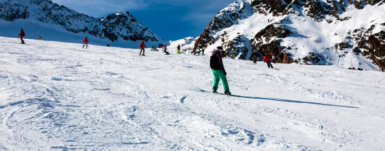Síbaleset az Alpokban: diákjai szeme láttára hunyt el egy tanár