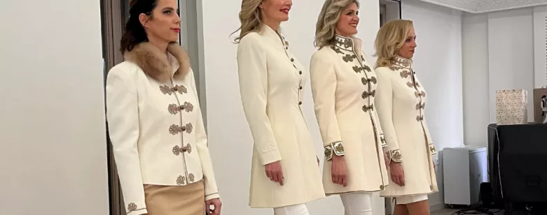 Gyönyörű képek érkeztek: modellként lépett a kifutóra Rogán Cecília - Fotók