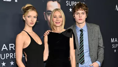 Gyerekeivel állt a vörös szőnyegre Gwyneth Paltrow: a 21 éves lánya szettjén meglepő dolgot szúrtak ki - Fotók