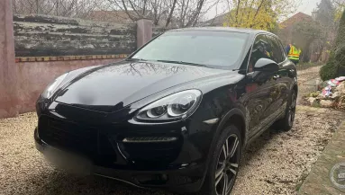 Ugrottak a luxusverdák, a több százmilliós vagyon: ügyvéd is az örökségek 