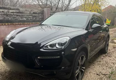 Ugrottak a luxusverdák, a több százmilliós vagyon: ügyvéd is az örökségek 