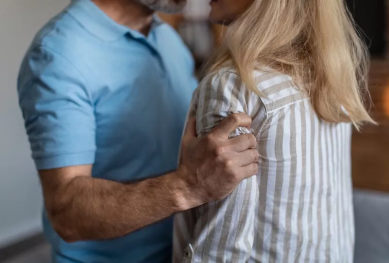 mondat, kapcsolat, boldogtalanság, leleplezés, pasi, 