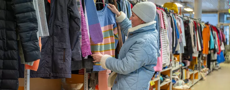 33 ezerért vett blézereket a nő a turkálóban: a valódi áruk letaglózta