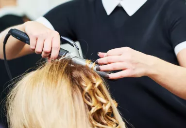 A férje se ismerte fel ezt a nőt, amikor kijött a fodrásztól