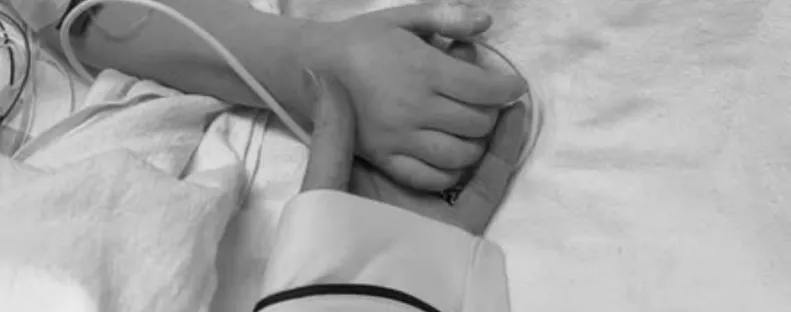 Miután nemrég meghalt egy lányuk: a család karácsonykor újabb gyermekét vesztette el