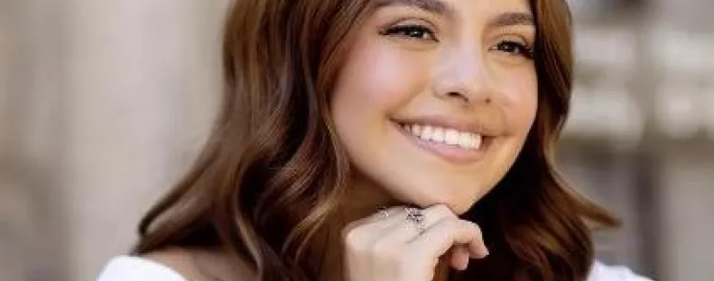 A karácsonyi séta közben tűnt el ez a gyönyörű 19 éves lány