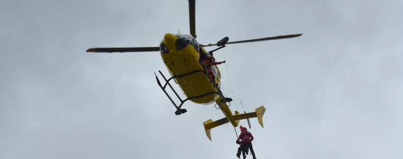 Barátja szeme láttára zuhant a halálba egy 14 éves fiú