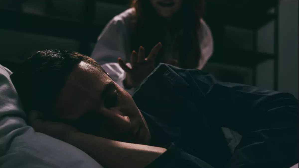 Ez a 4 biztos jel, az elhunyt szeretteid kapcsolatba próbálnak lépni veled