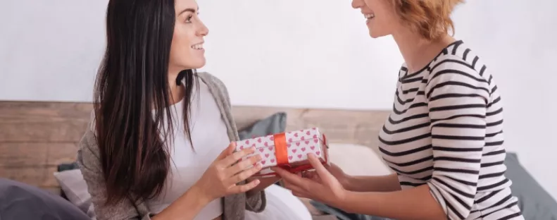 Soha ne ajándékozz senkinek ilyen tárgyat: balszerencse érhet téged és őt is, ha mégis így teszel