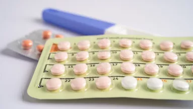 Ez a népszerű gyógynövény csökkenti a fogamzásgátló hatását: vigyázz vele, ha nem tervezel babát