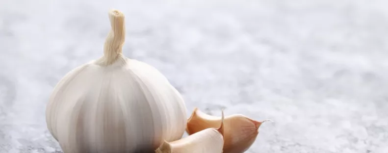 Soha ne tedd ezt a zöldséget a fokhagyma mellé: azonnal megrohad, és dobhatod is a kukába