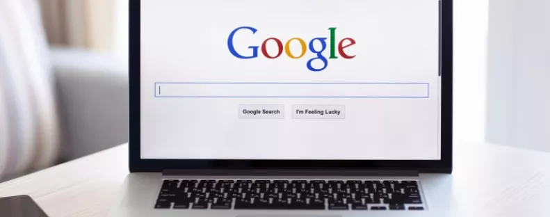 Lebukás ellen: tüntesd el egy gombnyomással a kínos Google-kereséseket