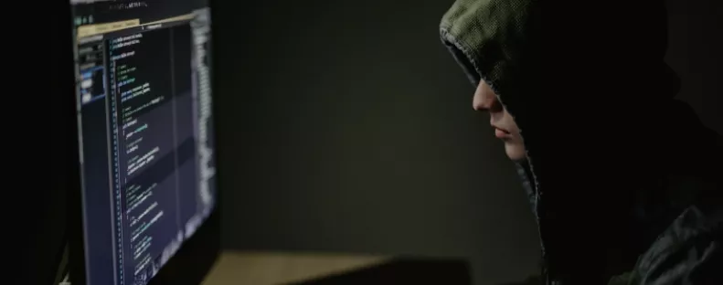 Ezzel a trükkel a csalók azonnal hozzáférhetnek a bankszámládhoz: ne dőlj be neki