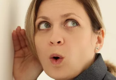 Ha ezt a hangot hallod a falból, ne várj: komoly baj közeleg, jobb, ha azonnal cselekedsz