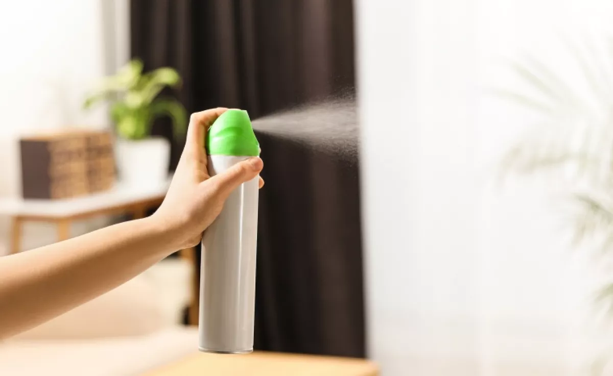 Jobb, mint a drága légfrissítők: ha ezt a házi illatosítót teszed a WC-be vagy a fürdőbe, hetekig illatozni fog a helyiség