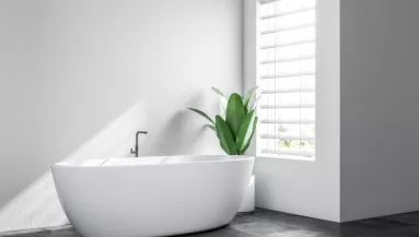 Csak dörzsöld át ezzel a zöldséggel a kádat, és az újra hófehér lesz: úgy fog ragyogni, mint új korában