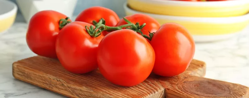 Nem a hűtőben a helye: ha itt tárolod a paradicsomot, hetekig friss és ízletes marad