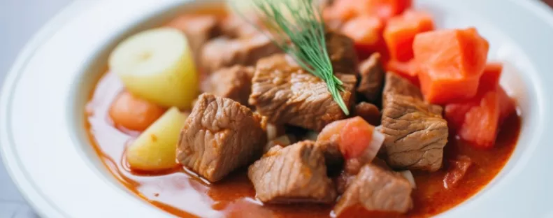 Ettől az extra hozzávalótól lesz emlékezetesen finom a pörkölt: mind a 10 ujját megnyalja majd utána a család	