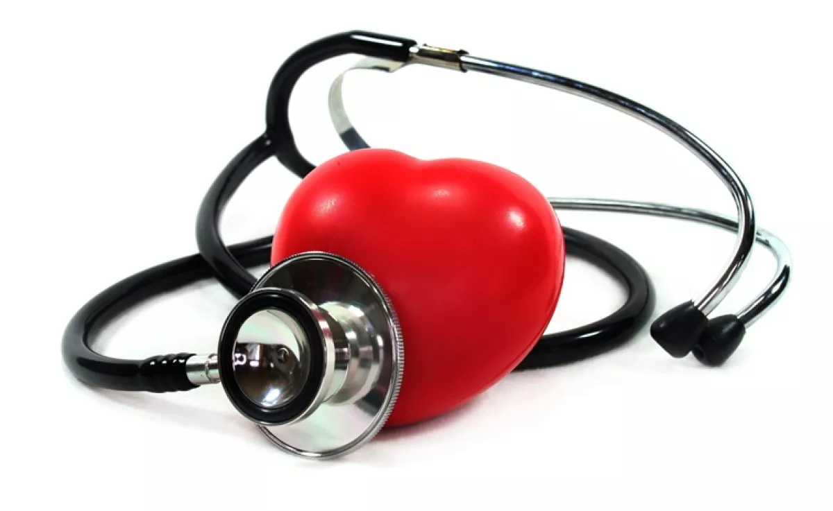 Ne idd meg: ez a 2 népszerű ital együtt fogyasztva komoly szívritmuszavart okozhat