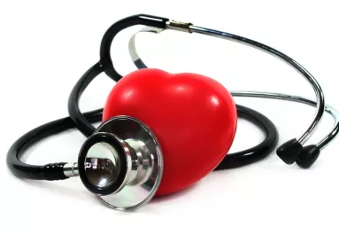 Ne idd meg: ez a 2 népszerű ital együtt fogyasztva komoly szívritmuszavart okozhat