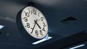 Kiderült, melyik a hét legstresszesebb órája: az eredmény megdöbbentő, mégsem a hétfő a legrosszabb