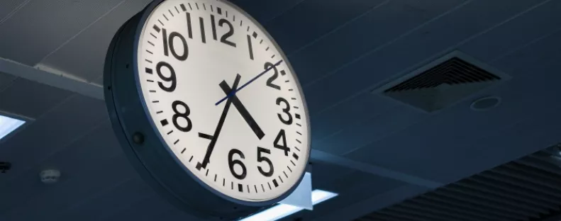 Kiderült, melyik a hét legstresszesebb órája: az eredmény megdöbbentő, mégsem a hétfő a legrosszabb