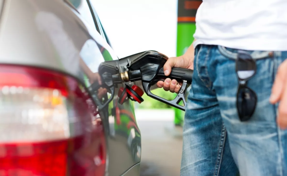 Ezért ne tankolj soha 11 és 14 óra között nyáron: nem is sejted, milyen kockázata van