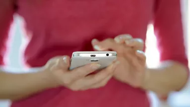 Ha ezt a jelet látod a mobilodon, azonnal kapcsold ki: azt jelentheti, hogy titokban megfigyelnek téged