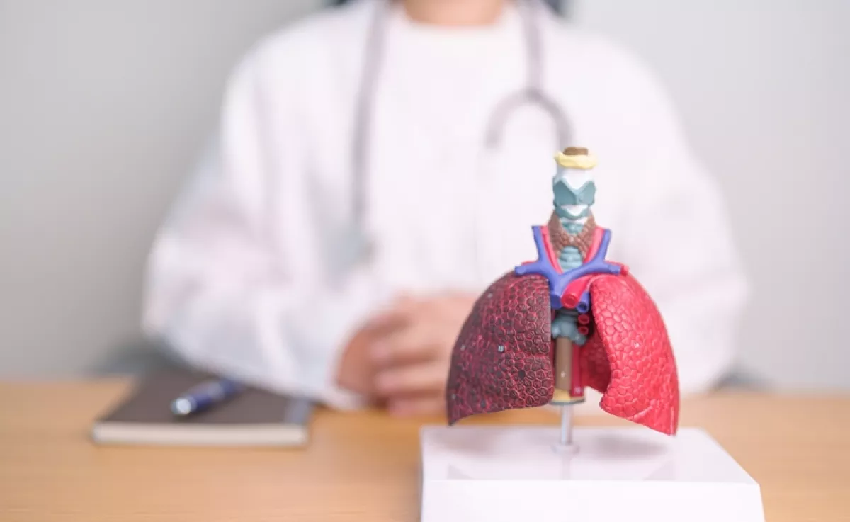 Ha reggelente ezt a szagot érzed, az tüdőrákra is utalhat: ne hagyd figyelmen kívül!