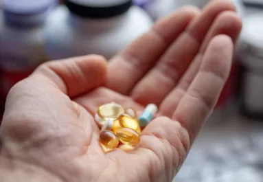 Nem este kell bevenni: ekkor hat a legerősebben ez a népszerű vitamin