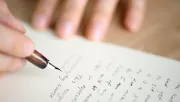 Te hogyan írod le az „R” betűt? Egyszavas jellemzést nyújt a személyiségedről