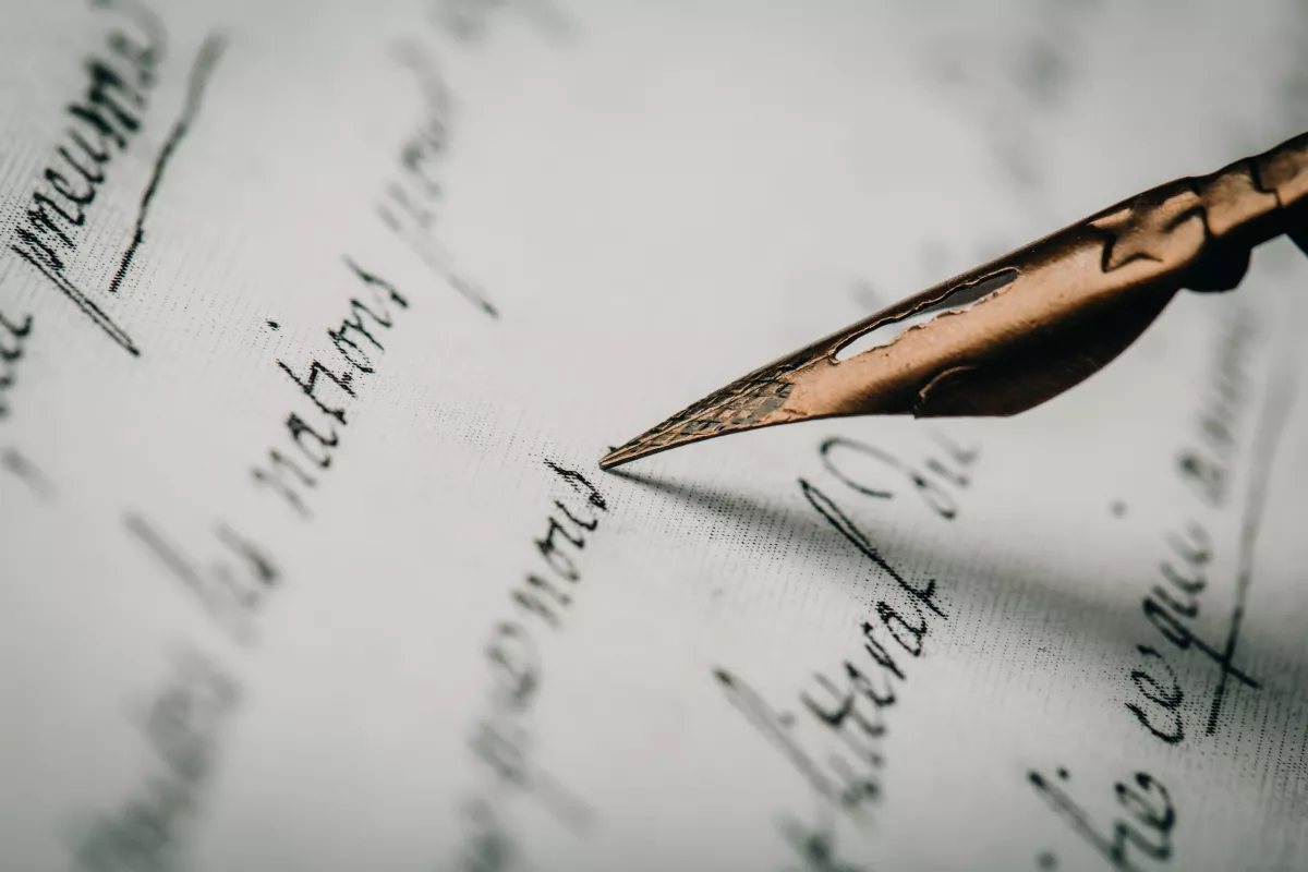 Tudtad? Ezért nem adnak soha kék tollal autogramot a legnagyobb sztárok