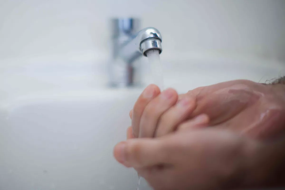 Ezekből a jelekből tudhatod biztosan, hogy nem jó otthon a csapvíz