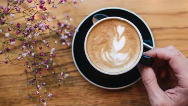 Ezt keverd bele a napi első kávédba, és könnyebben indulhat a fogyás