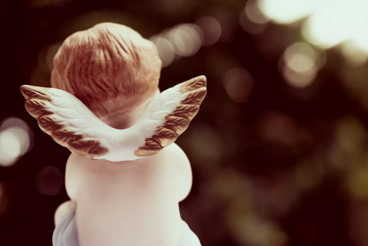 5 biztos jele annak, hogy az őrangyalod épp kapcsolatba próbál lépni veled