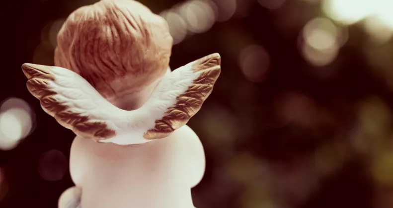 Nem véletlen történik: 5 finom jel, amivel az őrangyalod próbál megszólítani