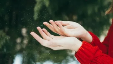 Tudtad? Ezért szárazabb a bőröd télen – ezzel a trükkel nem kell naponta kenegetned